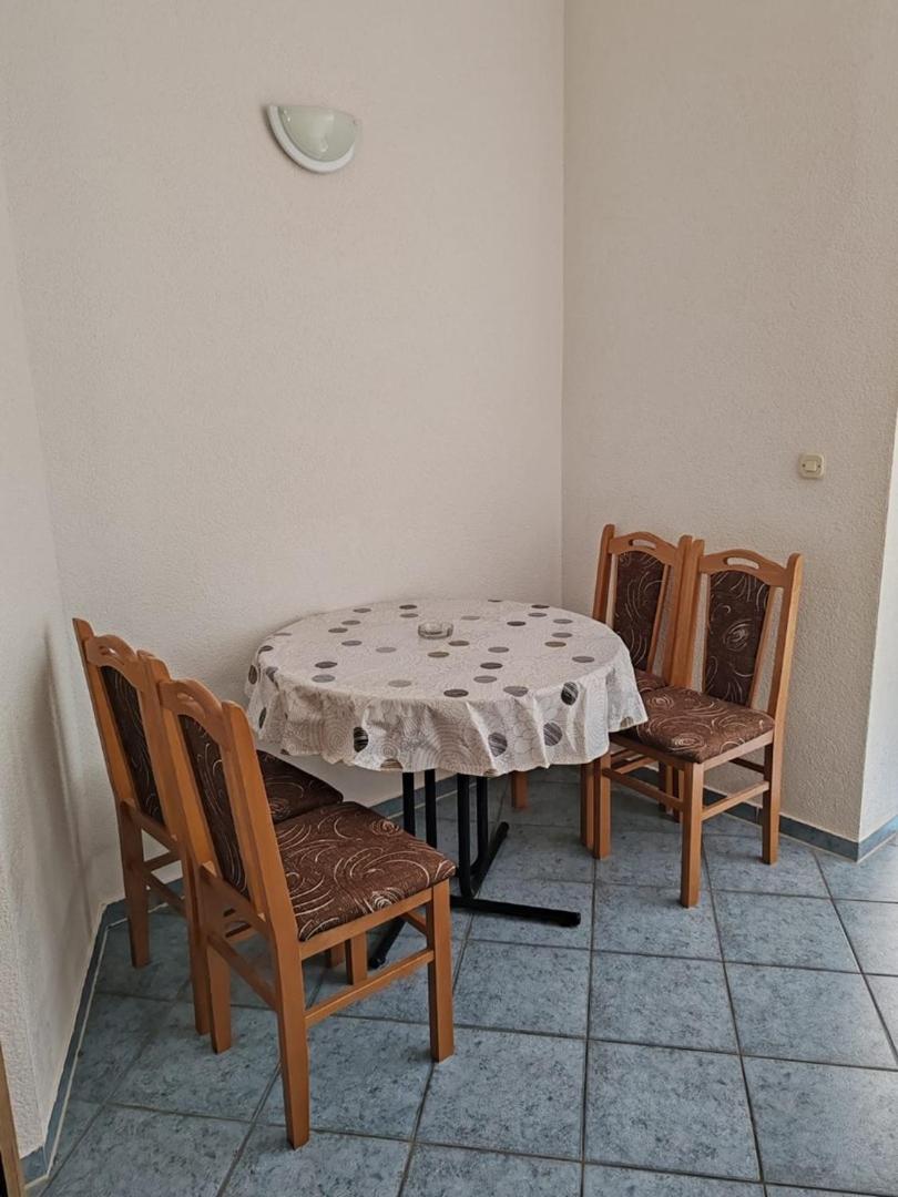 Villa Raguz Sa Privatnom Plazom I Garazom Neum Exterior photo
